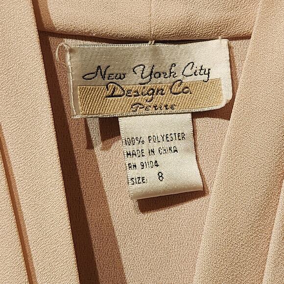 Vintage Sz M Silky Cream Blouse with Button Detail By New York City Design Co. - Picture 4 of 8